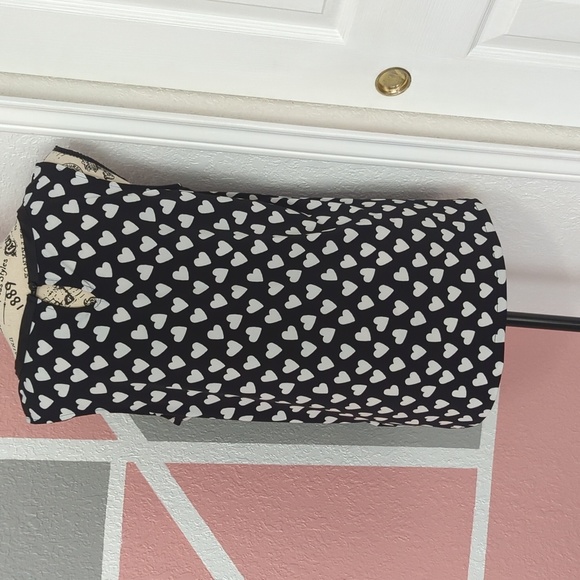 Banana Republic Black and White Heart Sleeveless Blouse Shell size M - Picture 4 of 7